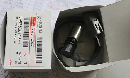 HITACHI